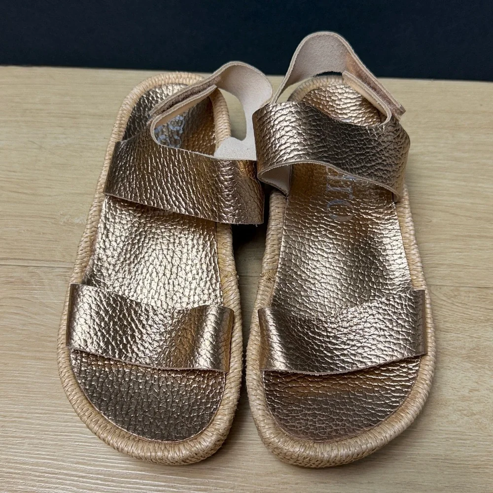 PEDRO GARCIA Lacey Wedge Sandal - Picture 6 of 10